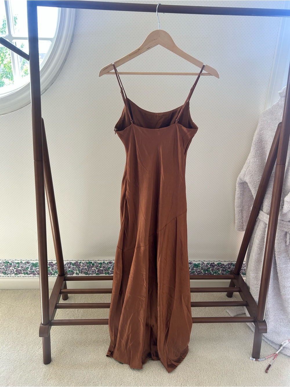 Selfie Leslie Pleated Bust Front Split Dress in Chocolate - Picture 2 of 8